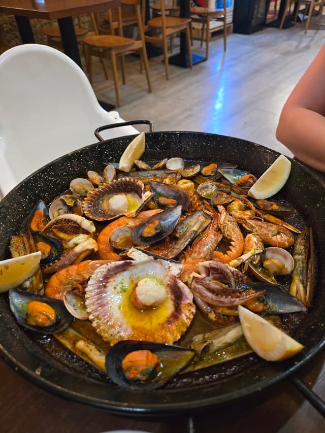 Bistro Sants photo 5