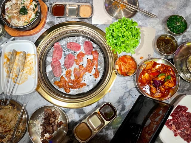 QIQIHARY SUSHI CHUECA KOREAN BBQ photo 3