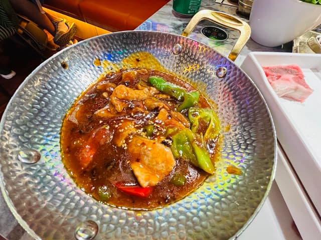 QIQIHARY SUSHI CHUECA KOREAN BBQ photo 4