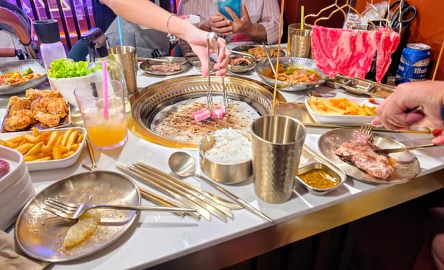 QIQIHARY SUSHI CHUECA KOREAN BBQ photo 5