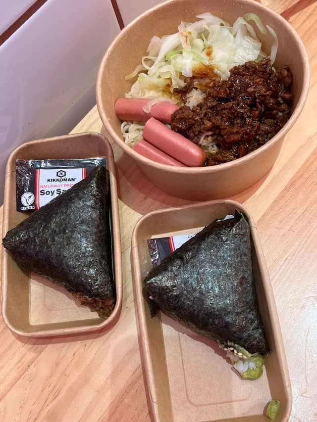SANKAKU ONIGIRI photo 3