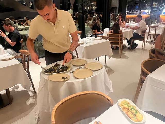 El Tribut Restaurant photo 5