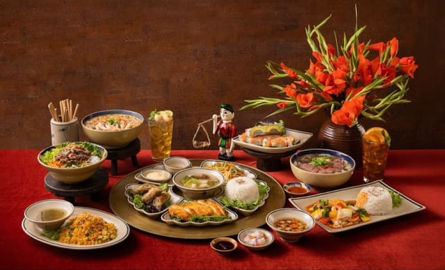Vietnam autèntic restaurant photo 3