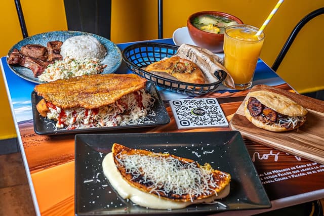 La Esquina Criolla // Restaurante Latino Venezolano photo 4