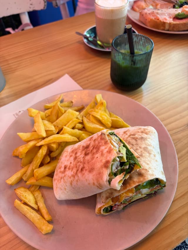 Costanza Cafe photo 3