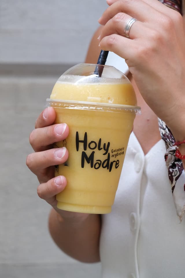 HOLY MADRE, heladería argentina en Barcelona photo 2