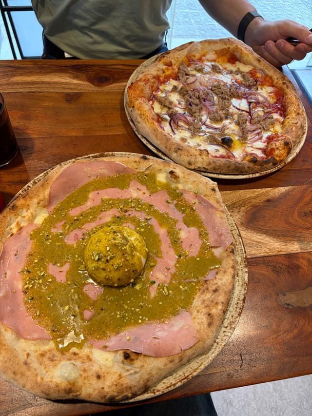 La Piccolina Take Away Pizzeria Napolitana photo 3