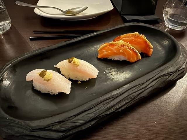 UCHU photo 3