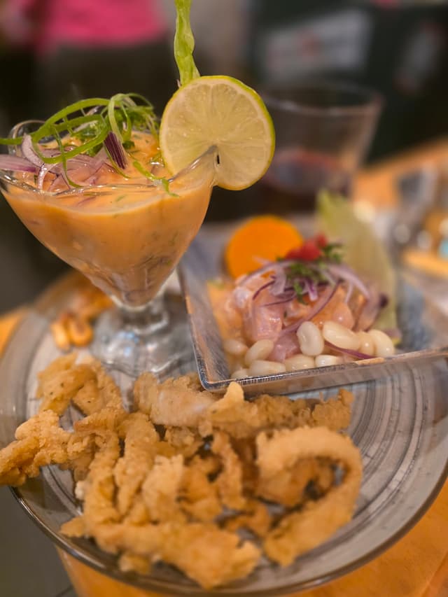 La Bajada Street Food - Ciudad Lineal - Restaurante Peruano photo 2