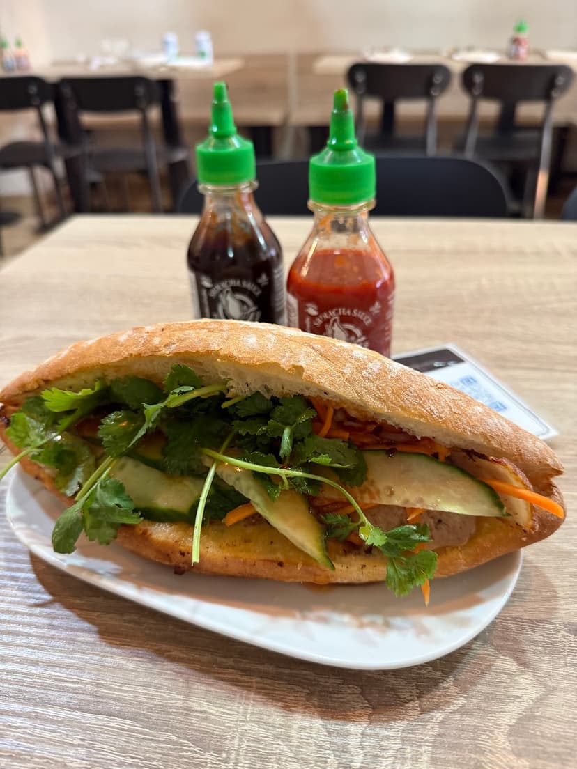 BE BANH MI - ES VIETNAM