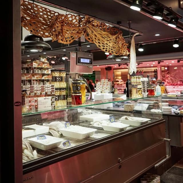 Bacallaneria Bacalalo | Mercat del Ninot photo 5