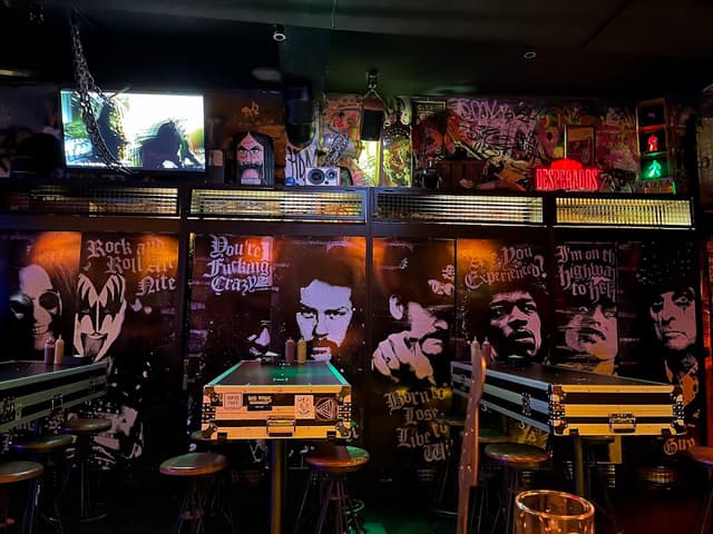 Motor Oil Cocktail Bar & Restaurant photo 5