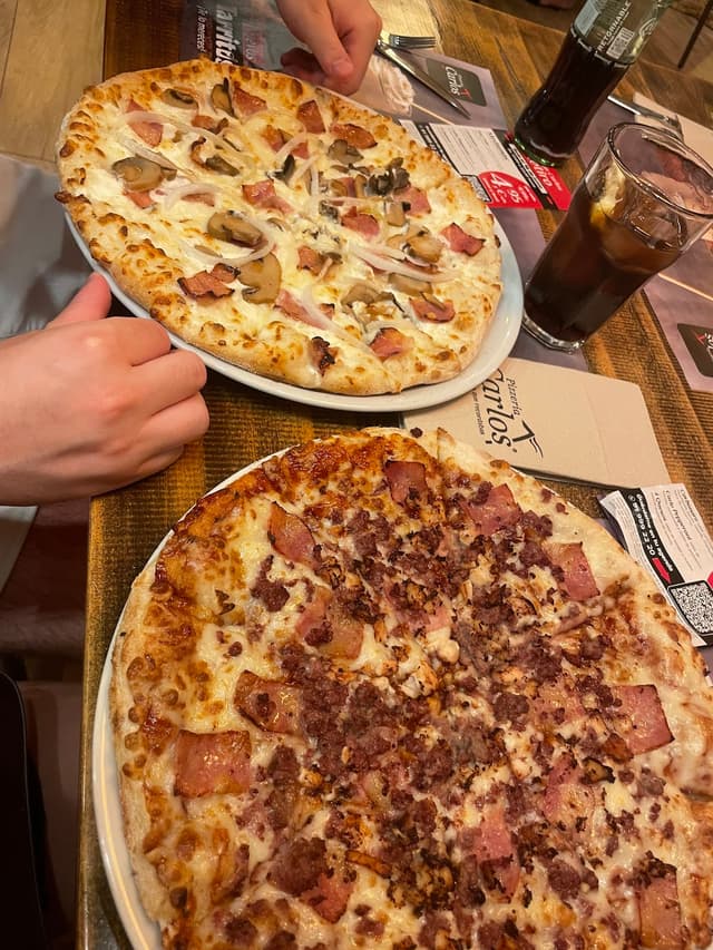 Pizzería Carlos photo 3