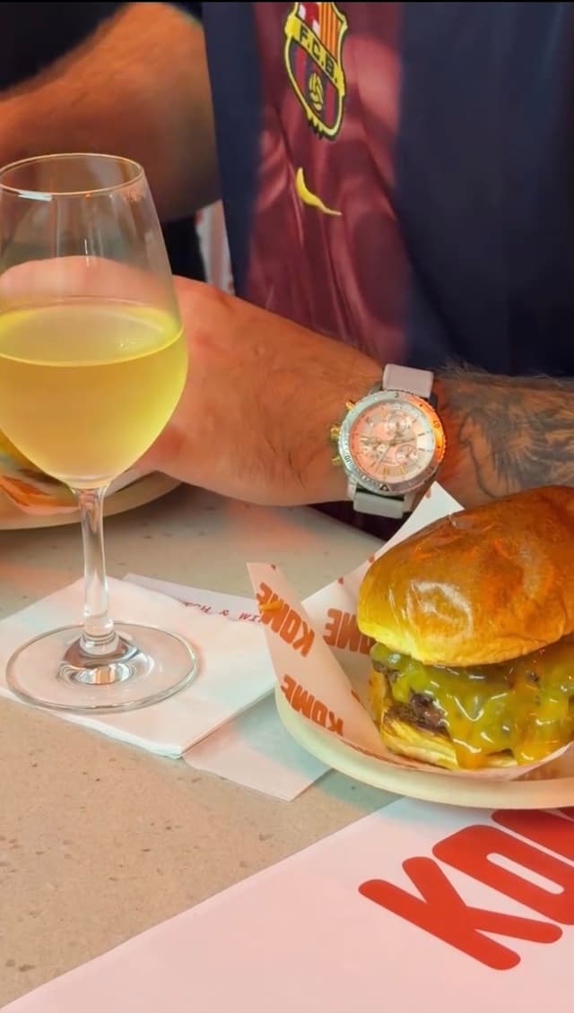Kome – Wagyuburgers, Sandvitxos i Cafè d'Especialitat photo 4